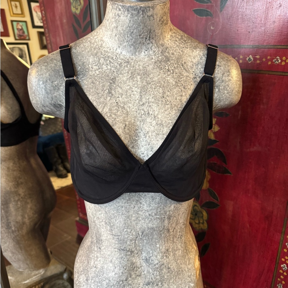 Smart & Sexy Black Lace Underwire Bra with Adjustable Straps